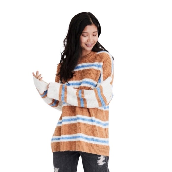 American Eagle Outfitters Sweaters - American Eagle Contrast Stripe Sweater Pullover